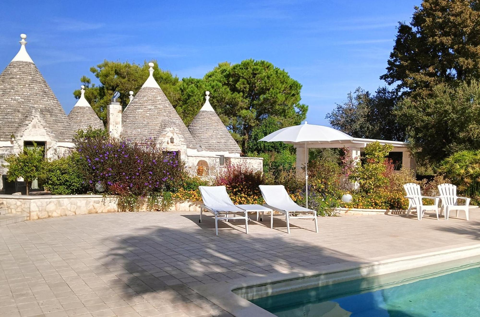 Trullo Bosco Libero Ostuni Exterior foto