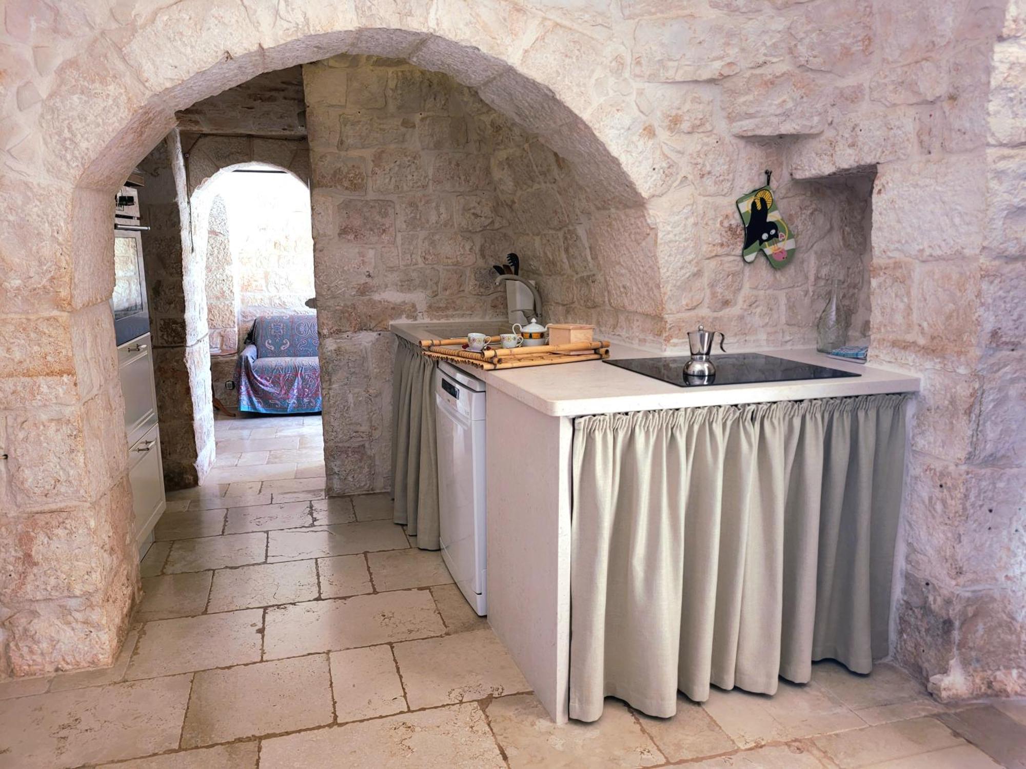 Trullo Bosco Libero Ostuni Exterior foto